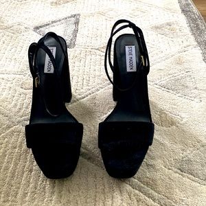 Steve Madden Lessa Black Suede Platform Heels